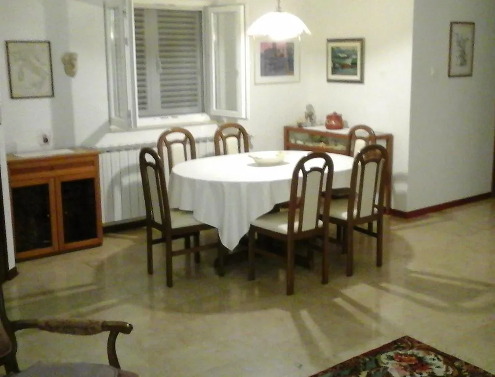 Villa Donadini Trogir 0*,  Croatia