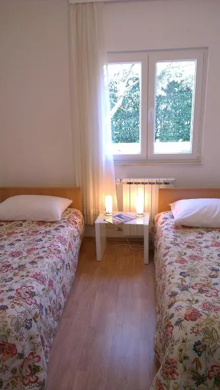 Villa Donadini Trogir 0*,  Croatia