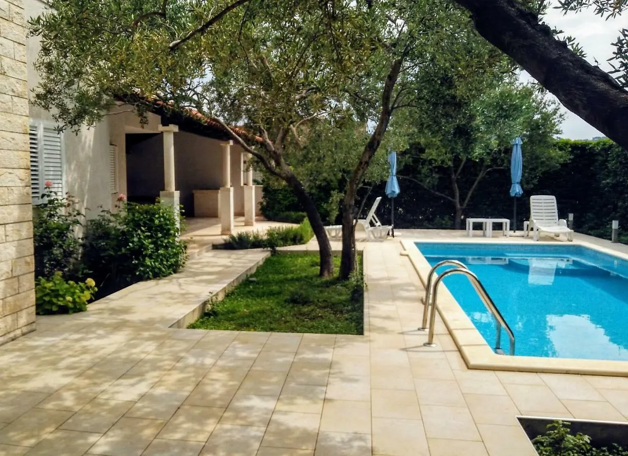 Apartment Villa Donadini Trogir Croatia